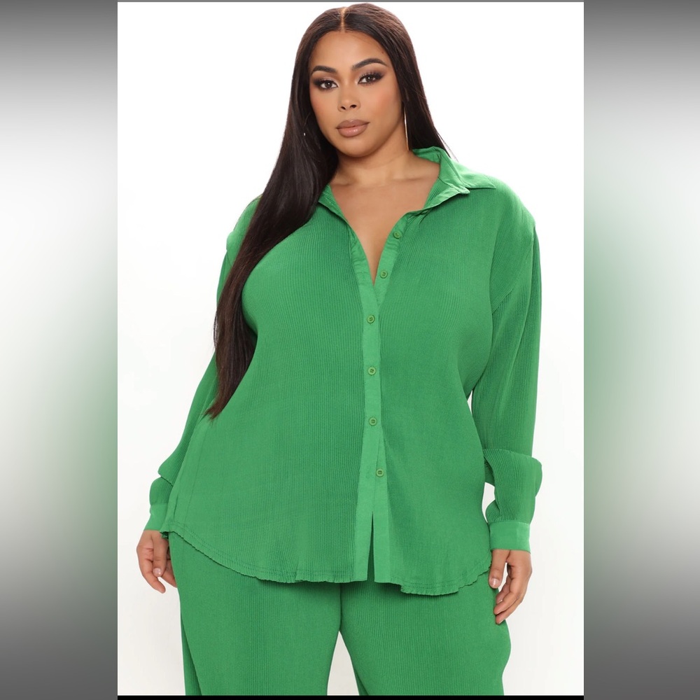 NWT Green FashionNova Set
